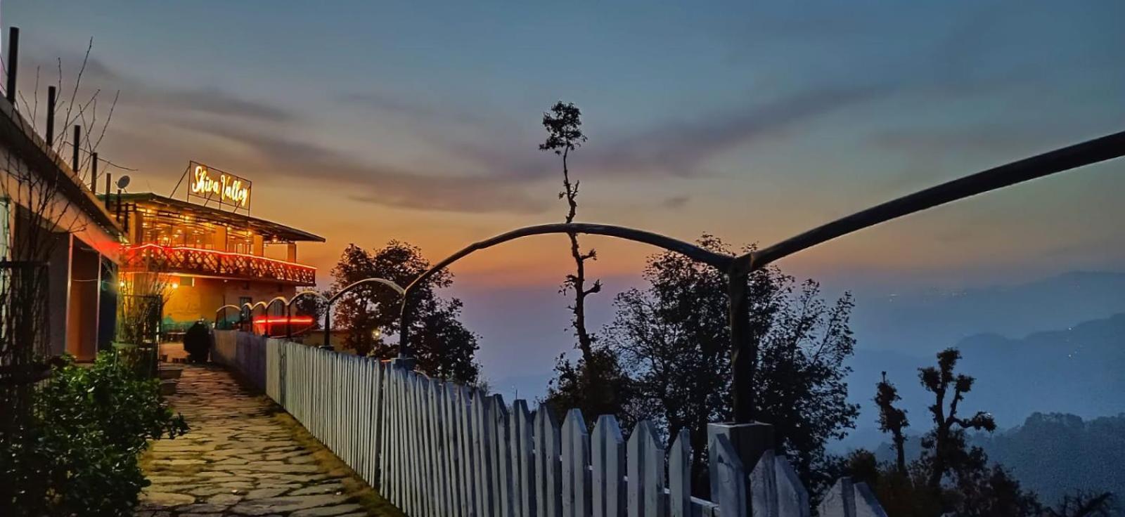 Shiva Valley Resort Kokhliyal Gaon 外观 照片